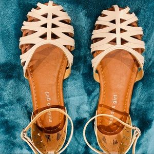 Madden Girl Sandals White Summer Size 3